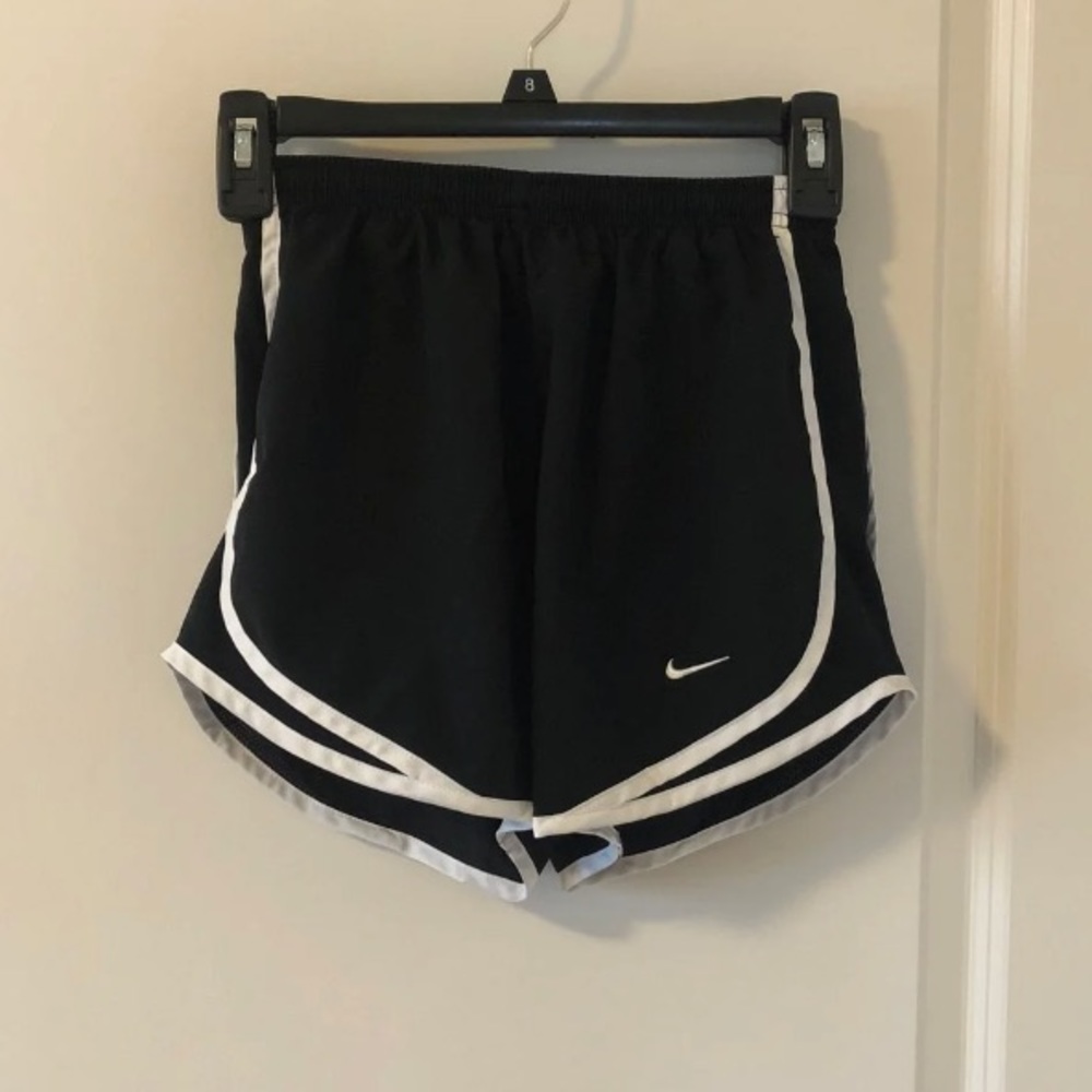 NIKE Women’s Shorts